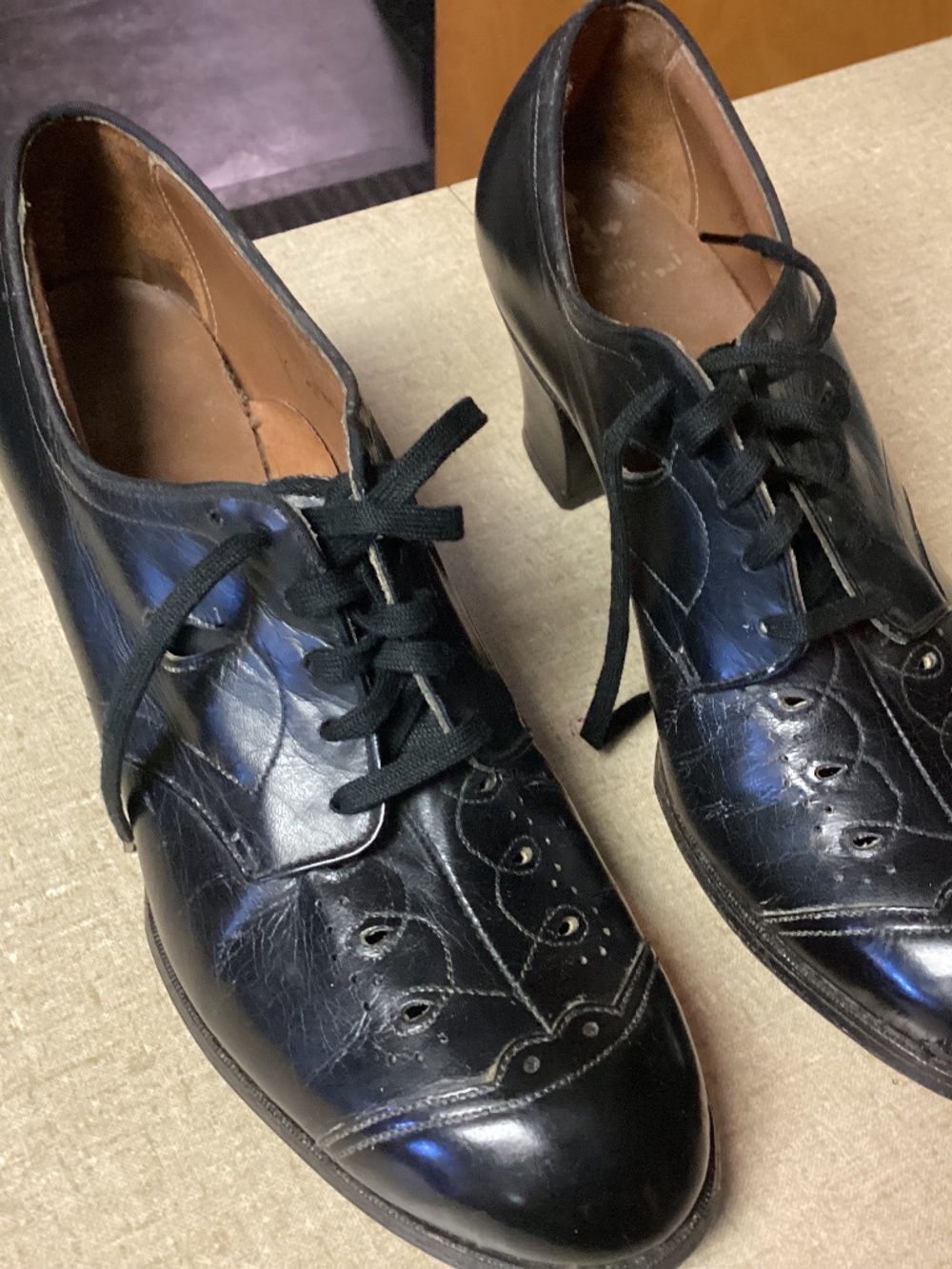 VINTAGE 1930 s to 1940 s shoes by “ TREAD EASY a see size below